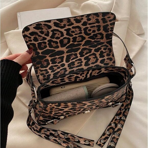 Women Y2K Leopard Shoulder Bag Punk Buckle Clutch with Studded Decor - Picture 4 of 6